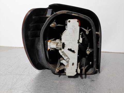 Foto 2ª: Piloto Trasero Derecho Volkswagen Polo CONCEPT BERLINA 50CV 37KW [AER] (1997)