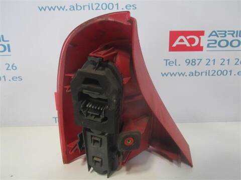 Foto 2ª: Piloto Trasero Derecho Renault Clio 1.2 B/CB0A) 60CV 44KW [G/ D7F G 7] (2001)