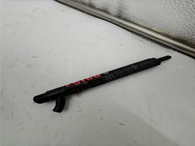 Foto 3ª: Inyectores Renault Clio 1.5 DYNAMIQUE [1.5 LTR. - 63 KW DCI DIESEL CAT] [K9K 766]