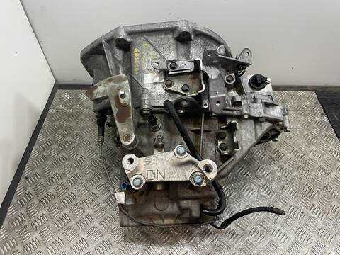 Foto 2ª: Caja Cambios Nissan Qashqai M9R833 (2010)