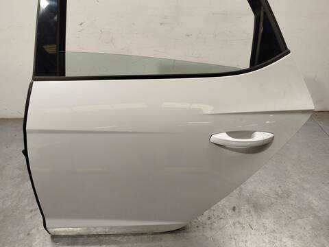 Foto 4ª: Puerta Trasera Izquierda Seat Leon 1.4 TGI 110CV 81KW [CPWA] (2018)