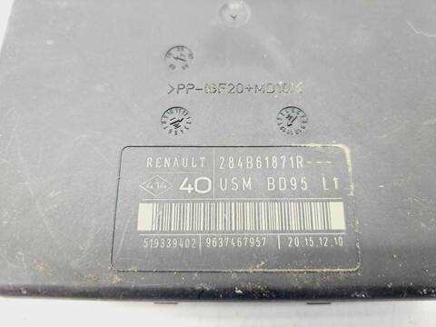 Foto 3ª: Caja Reles Fusibles Renault Megane BUSINESS 110CV 81KW III SPORT TOURER [K9K J8] (2011)