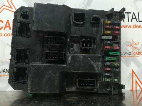 Foto 2ª: Caja Reles Fusibles Peugeot 307 VERSION INDEFINIDA