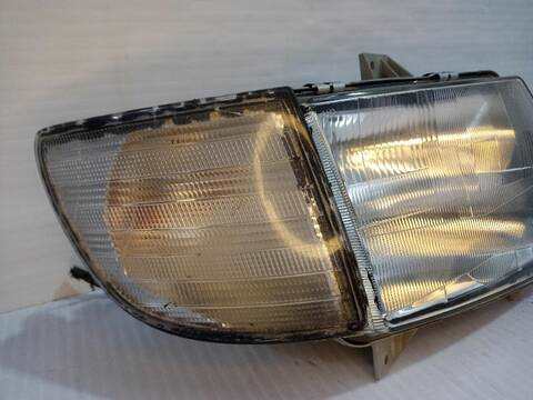 Foto 2ª: Faro Derecho Mercedes Vito 112 CDI 638.094) 122CV [OM 611] (1996)
