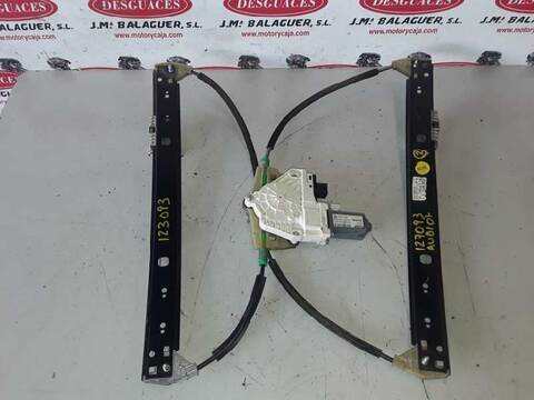 Elevalunas Manual Trasero Izquierdo Audi Q7 3.0 TDI 232CV