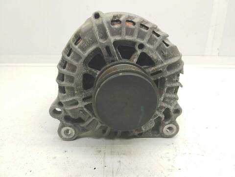 Foto 1ª: Alternador Audi A3 1.6 TDI AMBIENTE 105CV 77KW [CAY] (2011)
