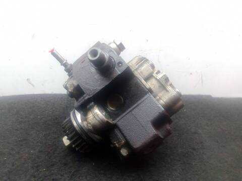 Foto 3ª: Bomba Inyeccion Opel Viva 2.0 CDTI F7) 114CV 84KW FURGONETA [M9R780] (2008)