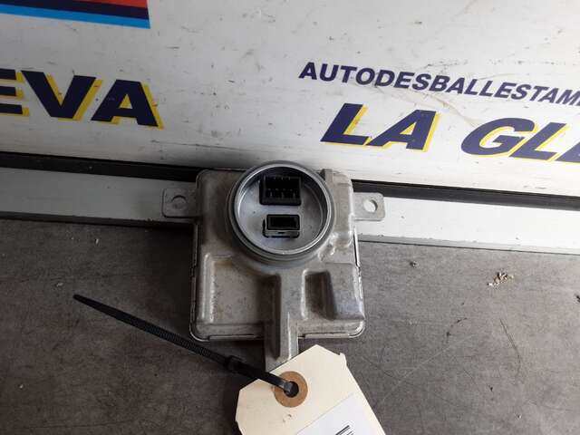 Foto 2ª: Centralita Faros Xenon Volkswagen Golf 2.0 TDI 150CV [CRBC] (2014)