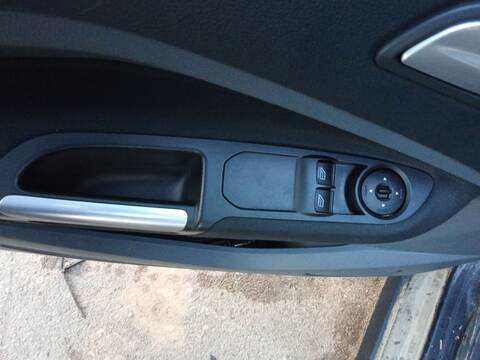 Foto 1ª: Botonera Elevalunas Ford C Max 1.6 TDCI 115CV 85KW II DXA/CB7 DXA/CEU) [T1DA,T1DB] (2012)