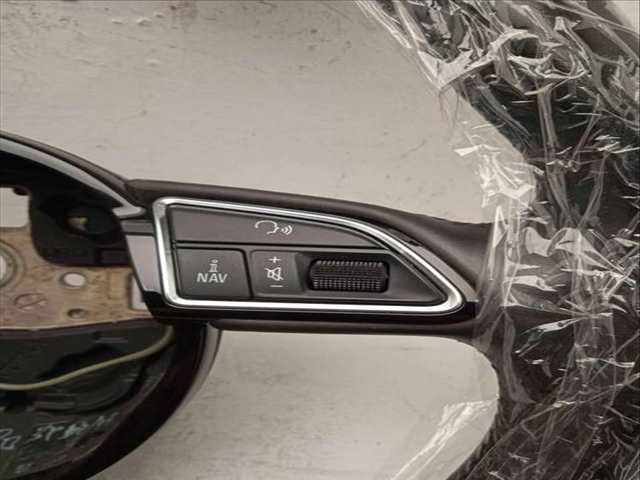 Foto 3ª: Volante Audi A4 2.0 16V TDI AVANT 150CV 110KW [CJCD] (2013)