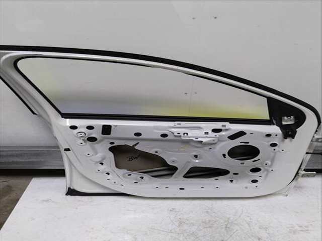 Foto 2ª: Puerta Delantera Izquierda Peugeot 308 102 CV 75KW [YHY DV5RD] (2021)