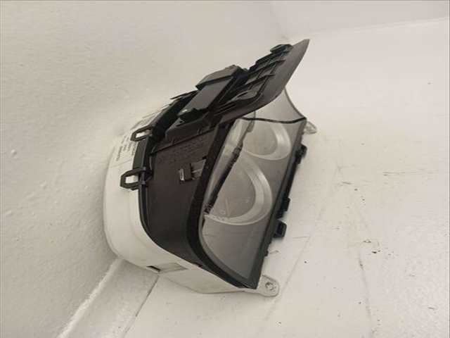 Foto 3ª: Cuadro de Instrumentos Volvo XC 60 MOMENTUM DRIVE 163CV 120KW [D5204T2] (2011)