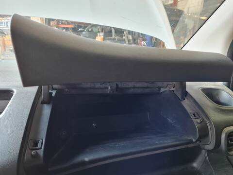 Foto 1ª: Guantera Citroen Berlingo CONTRLOL M 99CV 73KW FURGON [BH02] (2018)