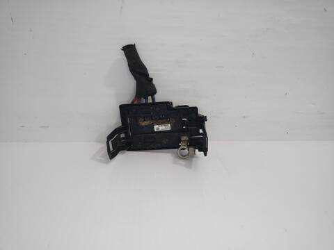 Foto 2ª: Caja Reles Fusibles Seat Ibiza STYLE 95CV 70KW [DLAC] (2020)