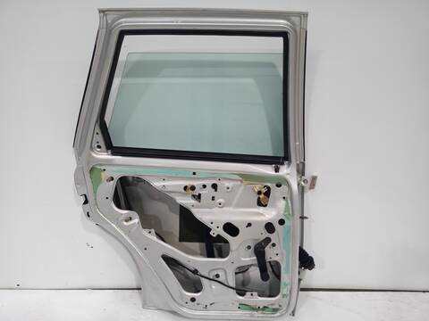 Foto 2ª: Puerta Trasera Izquierda Seat Ibiza STELLA 60CV 44KW [AKK] (2000)
