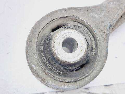 Foto 4ª: Brazo Suspension Delantero Derecho Volkswagen Passat COMFORTLINE BERLINA 101CV 74KW [AVB] (2001)