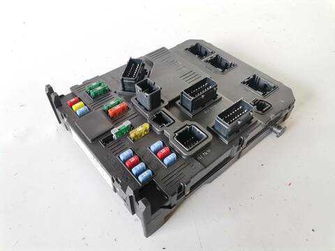 Caja Reles Fusibles Peugeot 206 XN 1.4 HDI 68CV