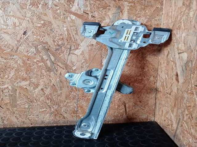 Foto 2ª: Elevalunas Manual Trasero Izquierdo Chevrolet Orlando LT 1 CAT 141CV (2011)