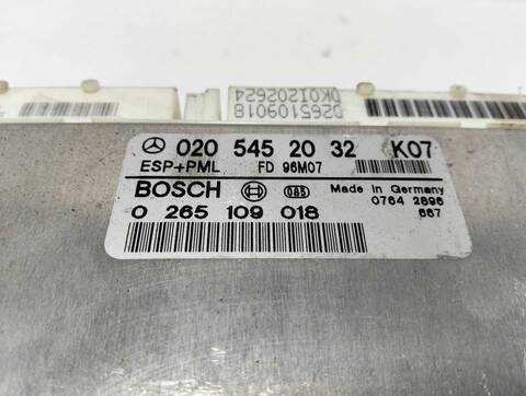 Foto 3ª: Centralita Motor ECU Mercedes Clase E 180 290 TD 210.017) 129CV (1995)