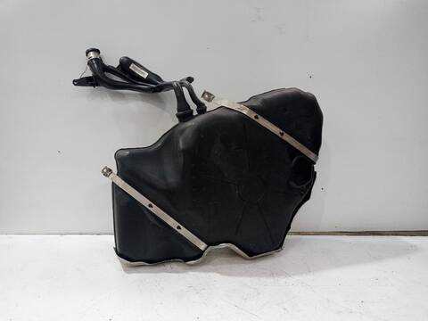 Foto 3ª: Deposito de Combustible Volkswagen Passat ADVANCE BLUEMOTION 105CV [CAYC] (2010)