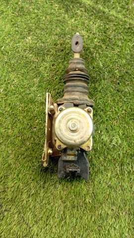 Cierre Centralizado Portón Mitsubishi Montero 2.8 D TDI GLS 3P