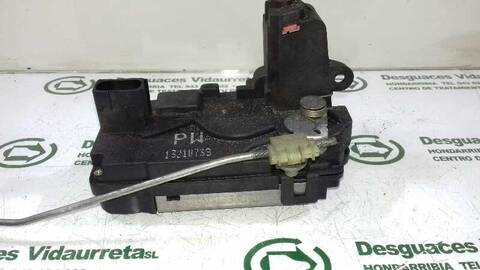 Foto 2ª: Cerradura Puerta Trasera Derecha Opel Zafira COSMO 120CV 88KW [Z19DT] (2008)