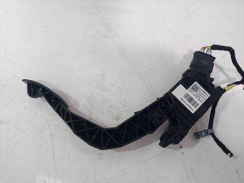 Foto 2ª: Pedal Acelerador Jeep Avenger ALTITUDE (2022)