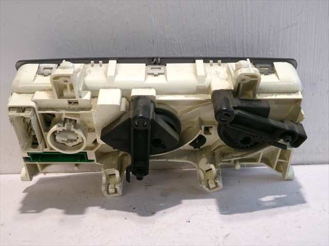 Foto 3ª: Mando Calefacción A. A. Renault Clio 1.5 DCI 2001-2005 [K9KA7] (2003)