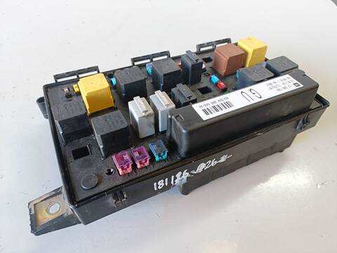 Foto 2ª: Caja Reles Fusibles Opel Astra 111 YEARS 110CV (2006)