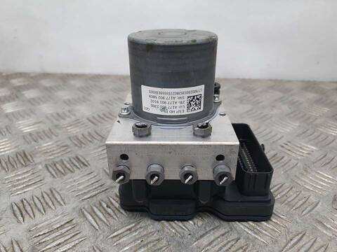 Foto 1ª: Abs Mercedes Clase C 160 CLA 200 118.687) 163CV 120KW [282914] (2019)