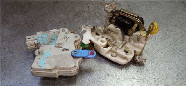 Cerradura Puerta Delantera Derecha Nissan Terrano 3.0 DITD 4WD