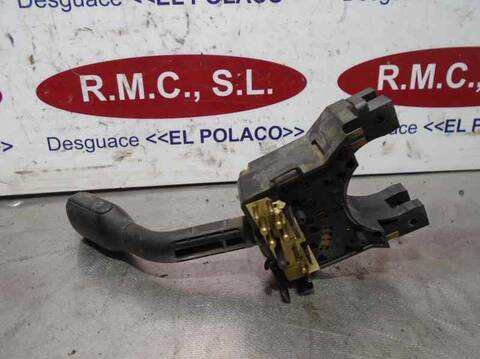 Foto 2ª: Mando Multifuncion Audi A4 1.9 TDI BERLINA 90CV 66KW [1Z] (1995)
