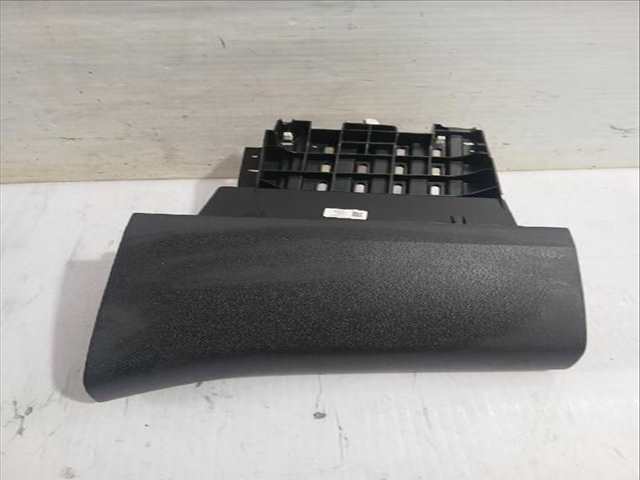 Foto 2ª: Guantera Peugeot Rifter 1.5 BLUEHDI 100 102CV [YHT (DV5RCF) YHY (DV5RD)] (2018)