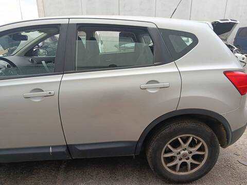 Puerta Trasera Izquierda Nissan Qashqai MR20DE