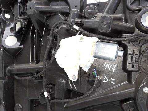 Foto 2ª: Elevalunas Eléctrico Delantero Izquierdo Mercedes Vito 88CV 65KW (2014)