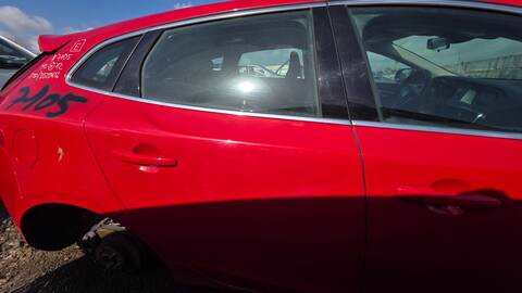 Puerta Trasera Derecha Volvo V40 KINETIC 150CV 110KW