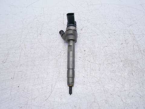 Foto 2ª: Inyectores Bmw Serie 3 320 2.0 TD 163CV 120KW F30 F31 F34 [N47D20C N47] (2012)