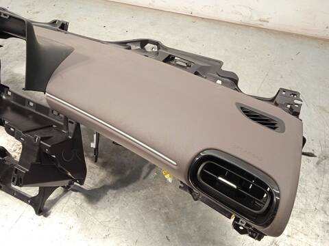 Foto 3ª: Kit Airbag Toyota Yaris 1.5 HYBRID MXPJ10) 92CV 68KW [M15A] (2022)