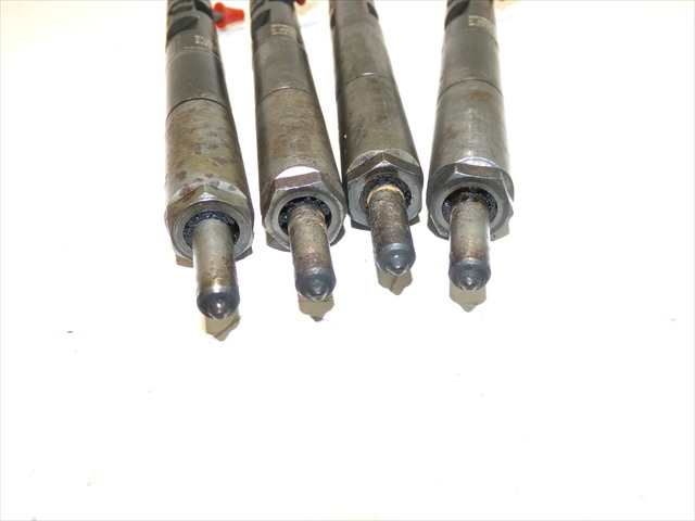 Foto 2ª: Inyectores Kia Carnival 2.9 CRDI 2001-2006 [J3] (2002)