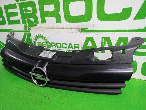 Foto 2ª: Rejilla Delantera Opel Astra ELEGANCE 101CV [Z17DTH] (2004)