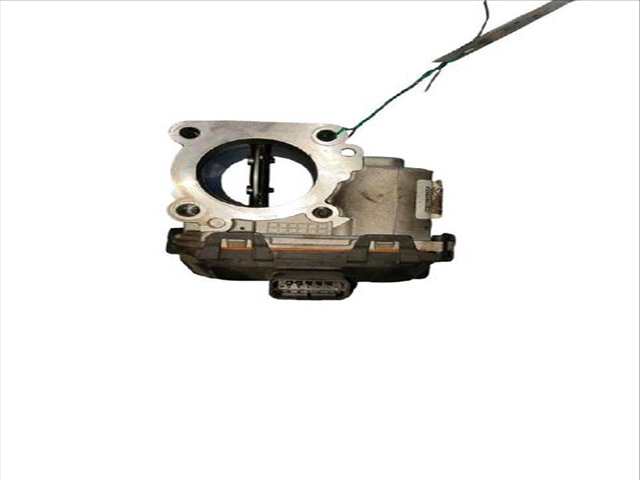 Foto 3ª: Caja Mariposa Peugeot 208 1.6 HDI - BLUEHDI 75 (2012)