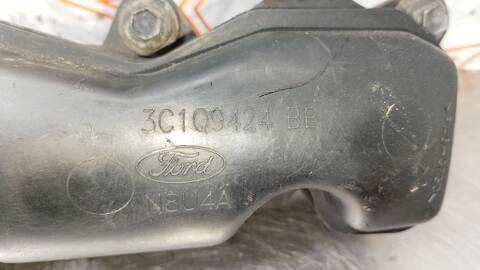 Foto 4ª: Colector Admisión Ford Transit FT 350 2.4 MEDIO 137CV 101KW CAJA ABIERTA [H9FA] (2006)