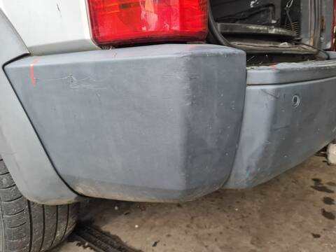 Foto 3ª: Paragolpes Trasero Dodge Nitro SE 177CV 130KW [51C] (2007)