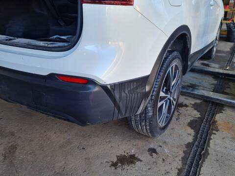 Foto 3ª: Paragolpes Trasero Nissan Qashqai ACENTA 140CV 103KW [HR13] (2020)