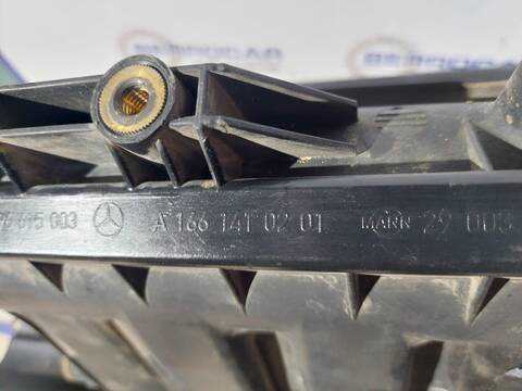 Foto 2ª: Colector Escape Mercedes Clase A 140 1.4 CAT 82CV 60KW [M166940] (1999)