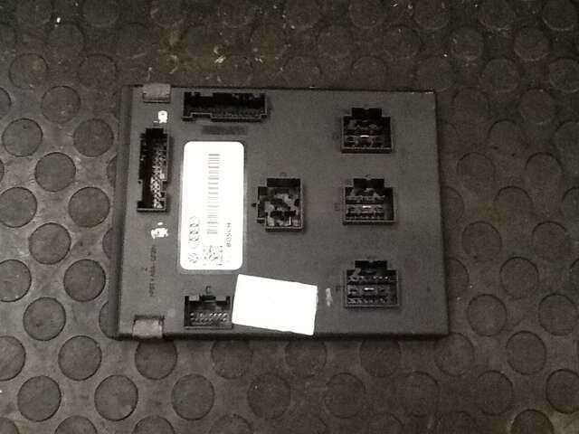 Foto 1ª: Centralita Confort BSI Audi A4 3.000 TDI 240CV/176KW [T41/D50] AVANT BERLINA [CCWA] (2010)