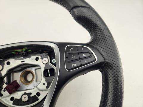 Foto 3ª: Volante Mercedes Clase C 160 C 350 T E 205.247) 279CV FAMILIAR [274920] (2015)