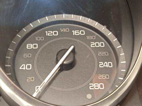 Foto 3ª: Cuadro de Instrumentos Jaguar XE 2.0 DIESEL CAT 180CV 132KW [AJ200] (2015)