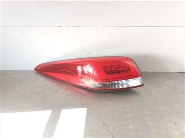 Piloto Trasero Izquierdo Kia Carens 1.7 BASIC [1.7 LTR. - 85 KW CRDI CAT]