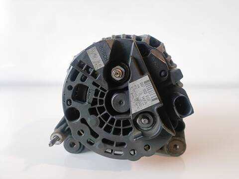Foto 3ª: Alternador Volkswagen Caddy FURGON ECONOMY 105CV (2010)